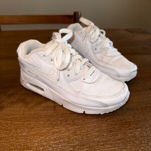 Classic All-White Kids Sneakers with Cushioned Support - Nike